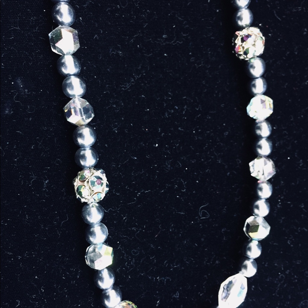 Long Single Strand Gray With Clear Accent Necklace